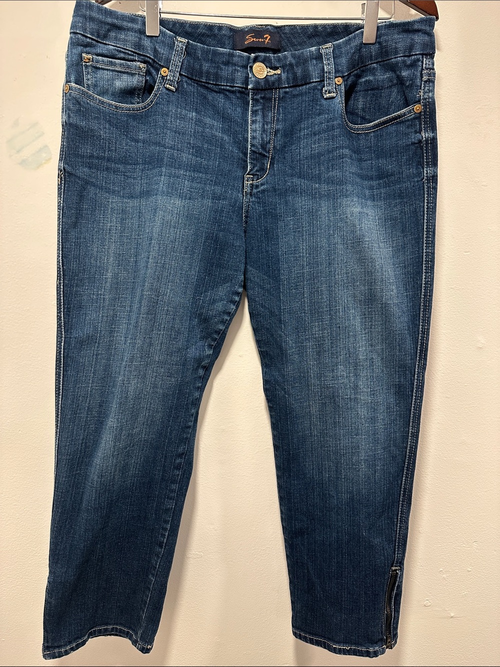 Seven7 Women's Medium Blue Ankle Crop Jeans 369